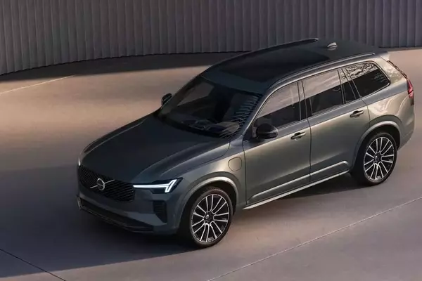 2028 Volvo XC90 Hybrid: Enhanced Electric Range and Performance