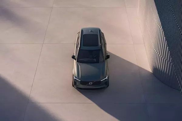 First Look: The 2028 Volvo XC90 Recharge Plug-in Hybrid