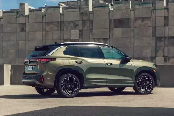 Volkswagen's New Flagship: The 2026 Tiguan SEL R-Line Turbo