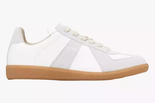The Ultimate Guide to Men's Luxury Sneakers: Style and Comfort Combined